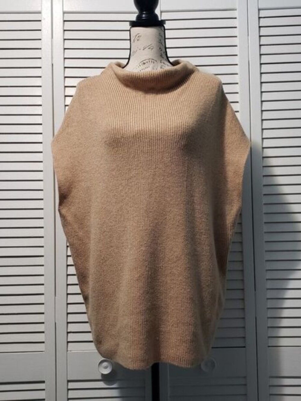 Chico's Elle Sleeveless Poncho Sweater  Women's Size‎ 2 Large Camel Wool Blend